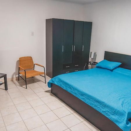 Klip Lagoon Apartsments Oranjestad Exterior foto