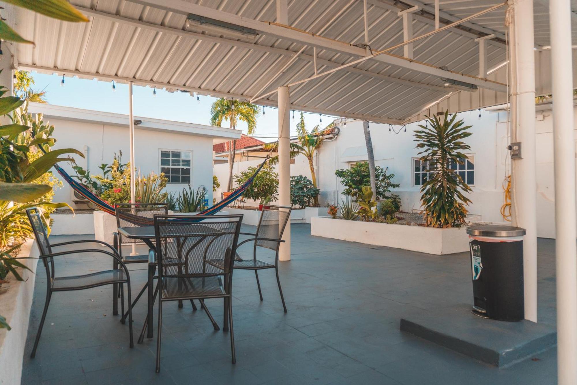 Klip Lagoon Apartsments Oranjestad Exterior foto